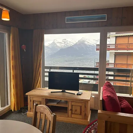 شقة Charming Amidst Hills فييسوناز